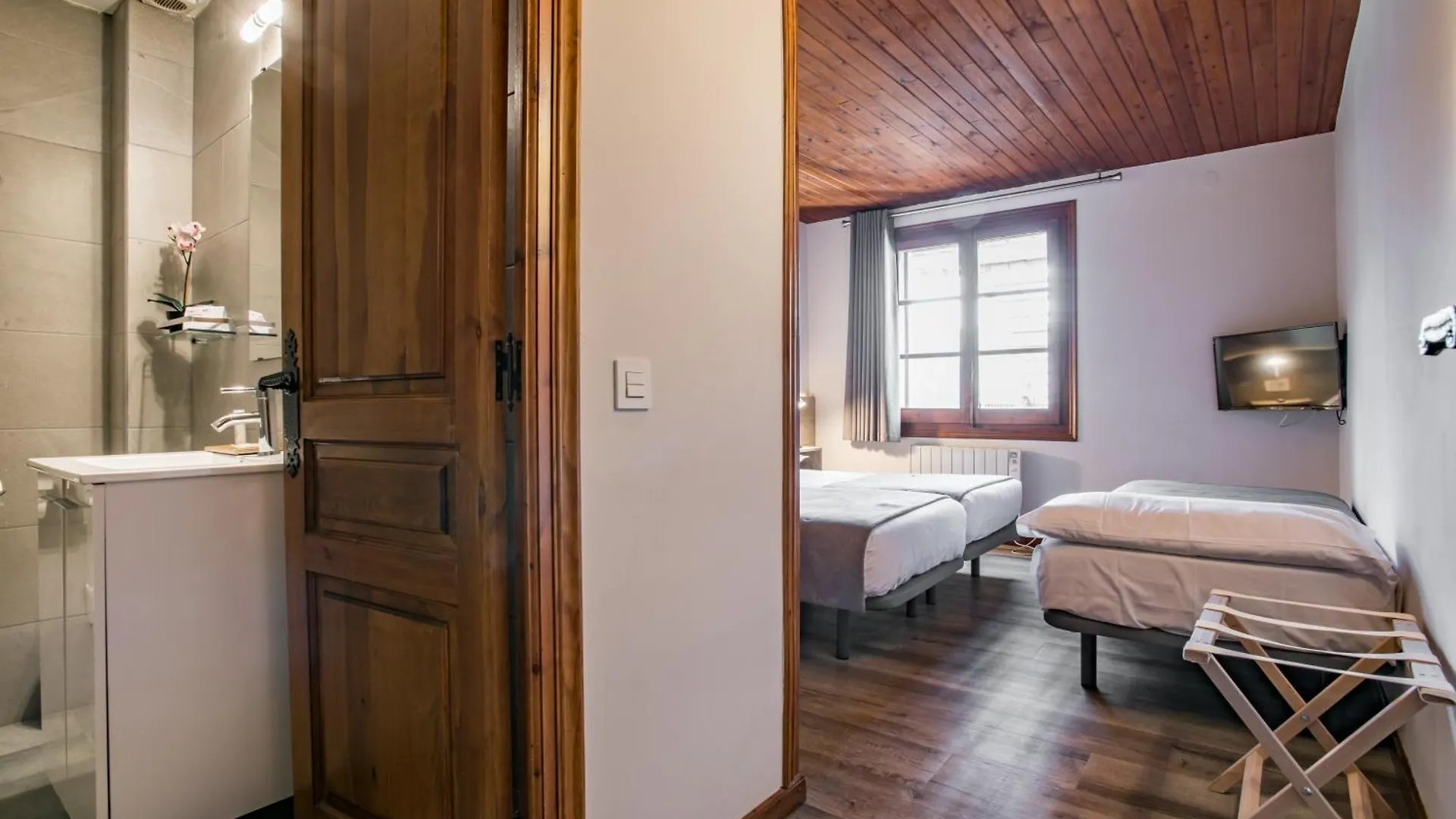 Hotel Snoe Mont Romies Salardu