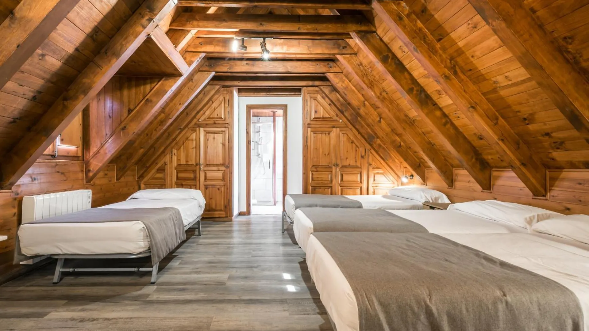 Hotel Snoe Mont Romies Salardú