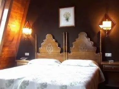 **  Hotel Snoe Mont Romies Salardu Spain